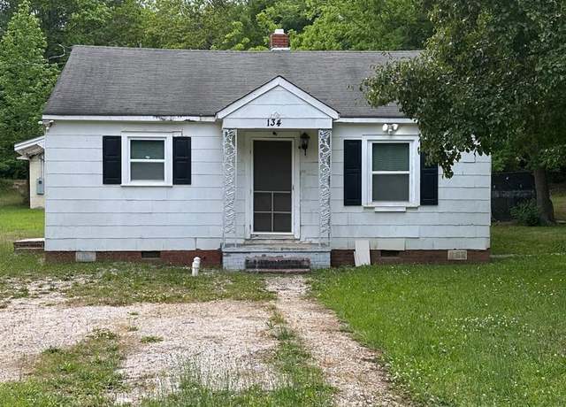 Property at 134 S Jackson Rd, Lancaster, SC 29720, 2 beds, 1 bath