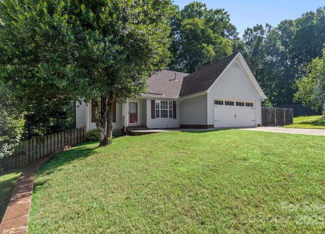 Property at 131 Canopy Ct, Mooresville, NC 28115, 3 beds, 2 baths