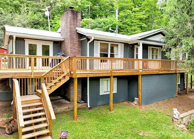 Property at 49 Trimont Mountain Trl, Franklin, NC 28734, 3 beds, 3 baths