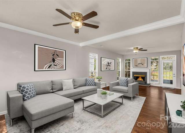 Property at 9138 Babbitt Way, Charlotte, NC 28216, 5 beds, 2.5 baths