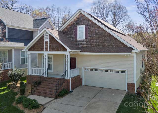 Property at 2620 Merion Hills Ct, Charlotte, NC 28269, 3 beds, 2 baths