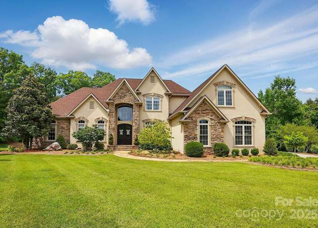 Property at 581 Medora Ln, Fort Mill, SC 29708, 4 beds, 4.5 baths