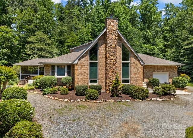 Property at 266 Case St, Columbus, NC 28722, 2 beds, 2 baths