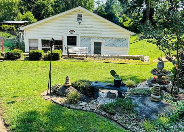 Property at 1611 Valwood Pl NE, Lenoir, NC 28645, 2 beds, 1 bath