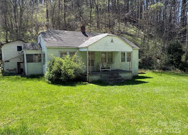 Property at 8951 US 25/70 Hwy, Marshall, NC 28753, 2 beds, 1 bath
