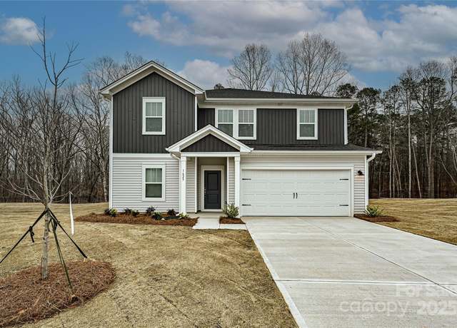 Property at 2130 Sunflower Cir, Newton, NC 28658, 5 beds, 3 baths