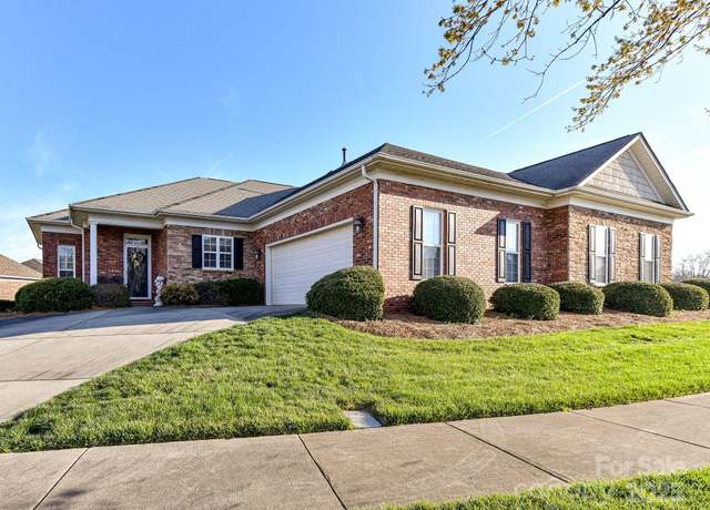 Property at 2802 Santiago Cir, Monroe, NC 28110, 2 beds, 2 baths