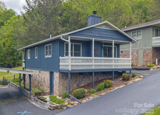Property at 336 Stoney Ridge Loop, Maggie Valley, NC 28751, 2 beds, 2 baths