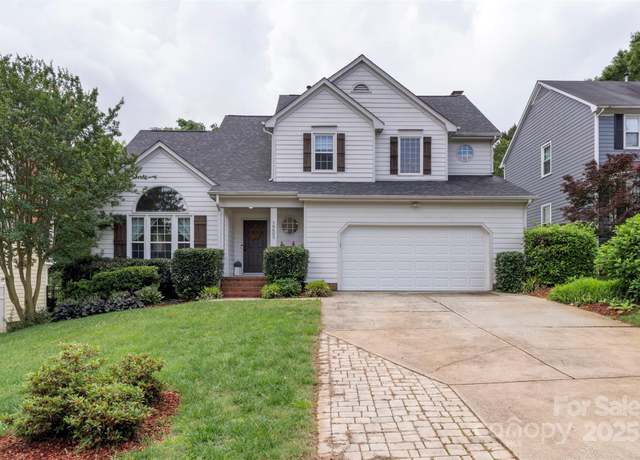 Property at 8605 Tamarron Dr, Charlotte, NC 28277, 3 beds, 2.5 baths
