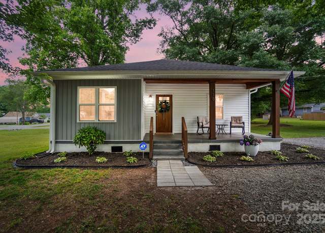 Property at 118 Globe St, Mount Holly, NC 28120, 3 beds, 2 baths