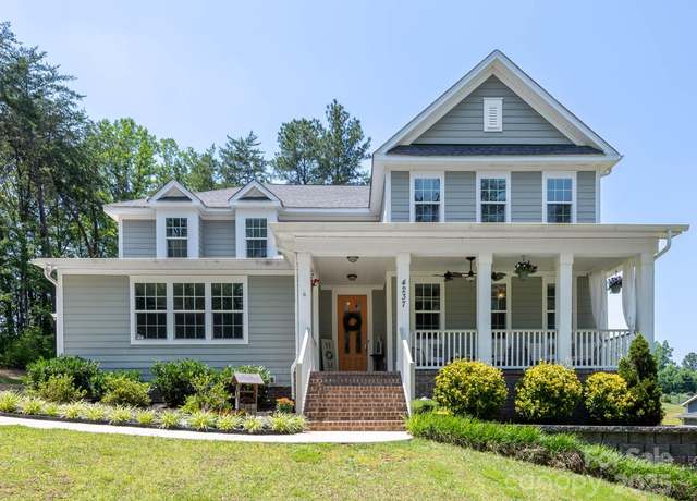 Property at 4237 Island Fox Ln, Denver, NC 28037, 4 beds, 3.5 baths