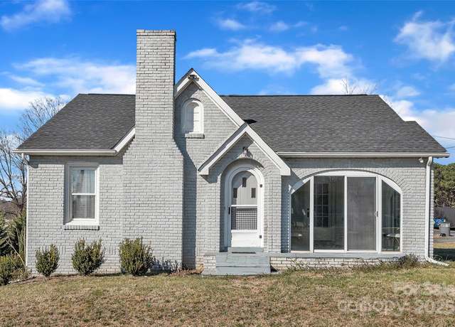 Property at 203 E 22nd St, Kannapolis, NC 28083, 3 beds, 1 bath