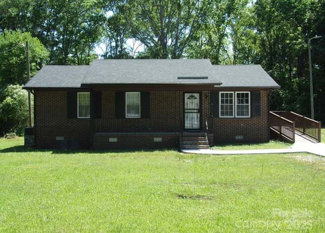 Property at 556 Roundtree Cir, Chester, SC 29706, 3 beds, 1 bath