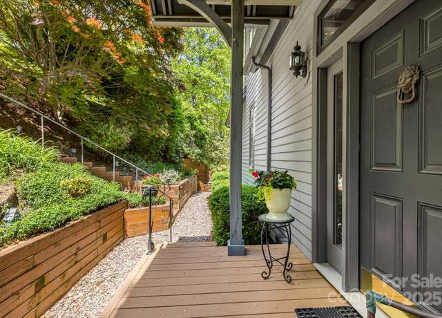 Property at 33 Great Aspen Way, Black Mountain, NC 28711, 4 beds, 3.5 baths