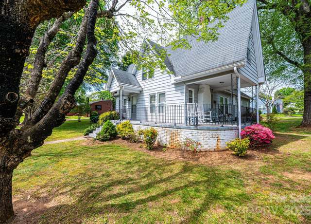 Property at 602 W 6th St, Newton, NC 28658, 3 beds, 2 baths