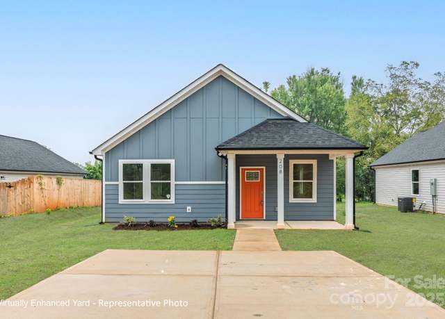 Property at 1305 5th St, Statesville, NC 28677, 3 beds, 2 baths