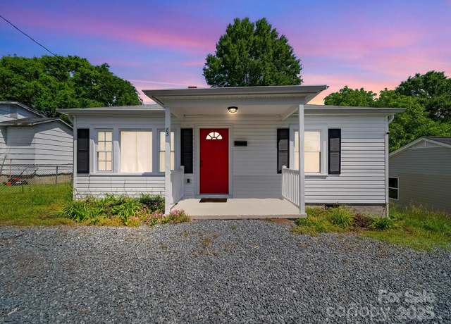 Property at 83 Woodsdale Pl SE, Concord, NC 28025, 2 beds, 1 bath