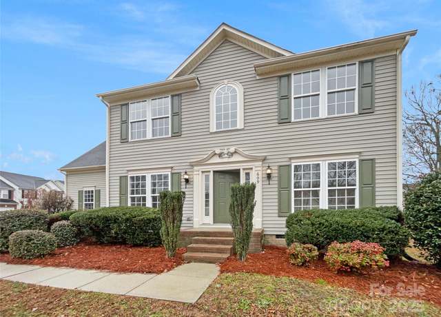 Property at 609 Sunset Point Dr, Rock Hill, SC 29732, 3 beds, 2.5 baths