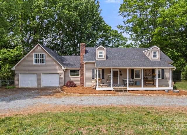 Property at 10139 Arlington Church Rd, Mint Hill, NC 28227, 3 beds, 2 baths