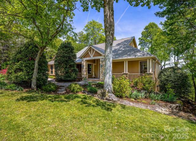 Property at 543 Hagen Dr, Hendersonville, NC 28739, 3 beds, 3.5 baths