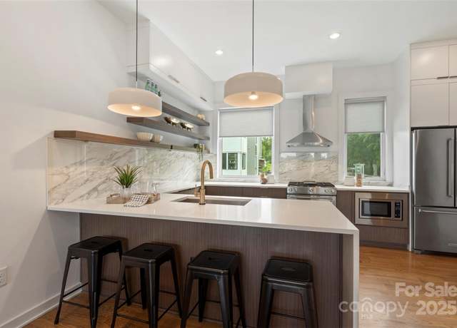 Property at 2653 Shenandoah Ave, Charlotte, NC 28205, 3 beds, 2.5 baths