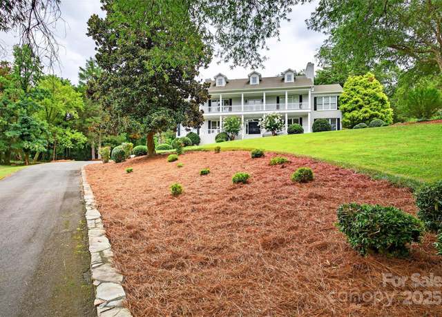 Property at 4141 Shattalon Dr, Winston Salem, NC 27106, 4 beds, 6 baths