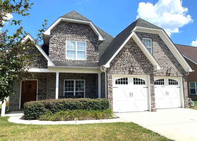 Property at 4562 Lanstone Ct SW, Concord, NC 28027, 3 beds, 2.5 baths