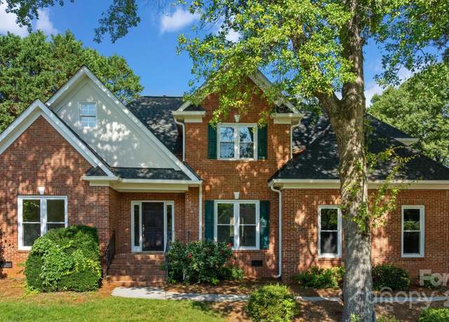 Property at 765 Portpatrick Pl, Fort Mill, SC 29708, 4 beds, 3.5 baths