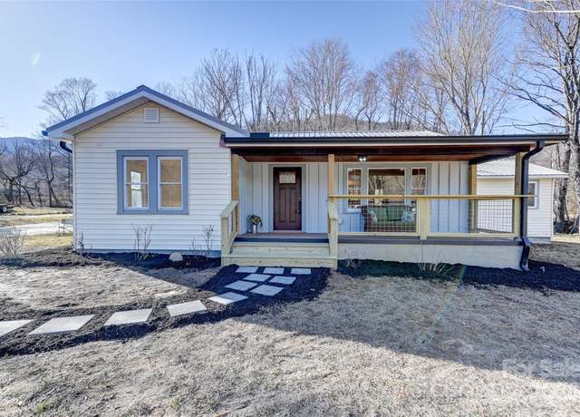 Property at 1808 Allens Creek Rd, Waynesville, NC 28786, 3 beds, 2 baths