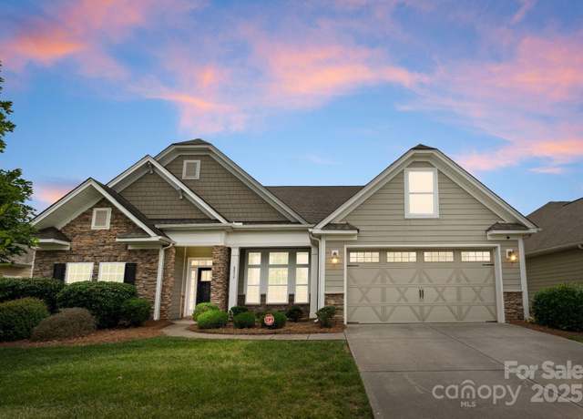 Property at 8830 Artesa Mill Ln, Charlotte, NC 28214, 3 beds, 2 baths