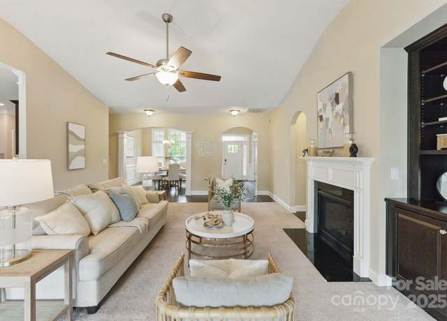 Property at 8830 Artesa Mill Ln, Charlotte, NC 28214, 3 beds, 2 baths