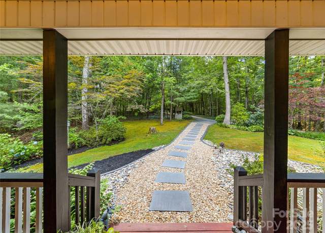 Property at 247 Big Raven Ln, Saluda, NC 28773, 4 beds, 3 baths