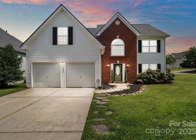 Property at 233 Tributary Dr, Rock Hill, SC 29732, 4 beds, 2.5 baths