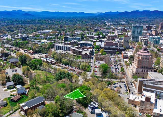 Property at 123 Circle St, Asheville, NC 28801