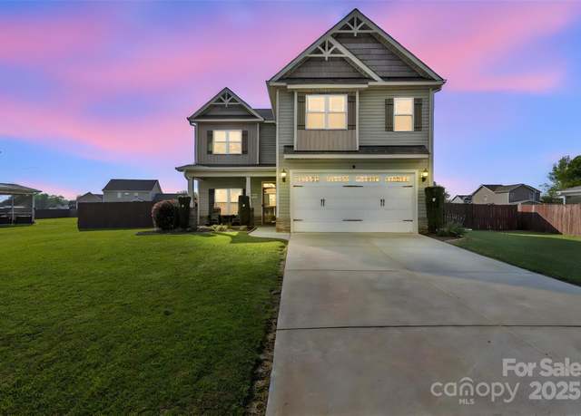 Property at 207 Ingram Fields Dr, Goldsboro, NC 27530, 4 beds, 2.5 baths
