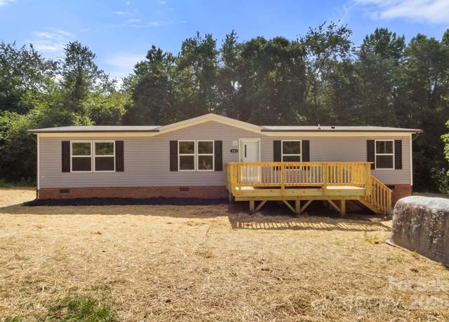 Property at 141 Lakewind Dr, Mooresville, NC 28115, 3 beds, 2 baths
