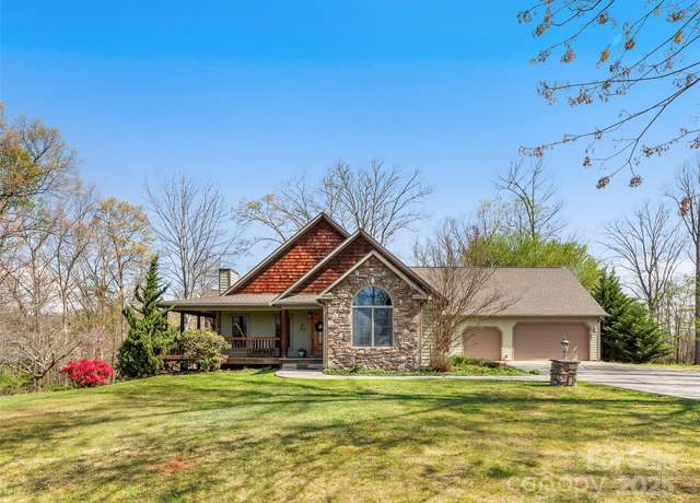 Property at 303 E Forest Pl, Candler, NC 28715, 5 beds, 4 baths