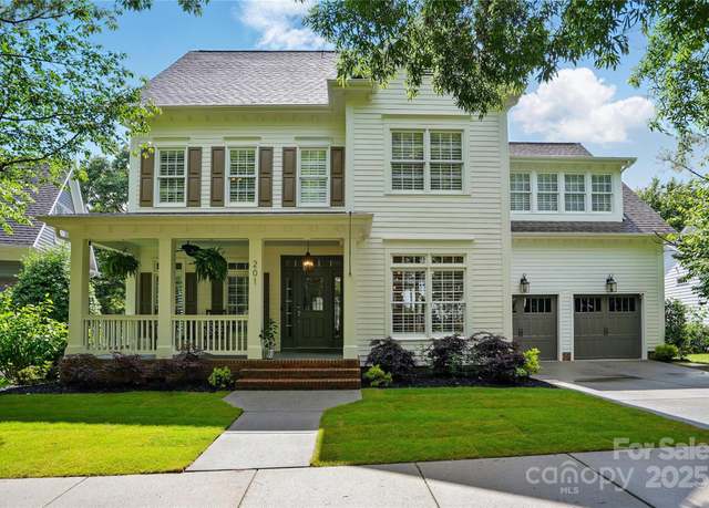 Property at 201 Mills Ln, Fort Mill, SC 29708, 5 beds, 4 baths