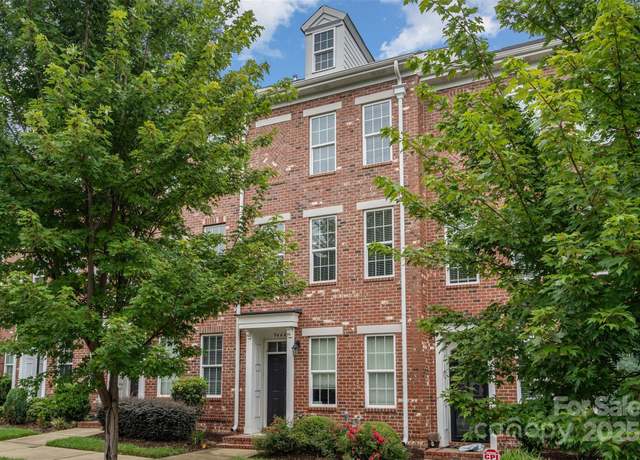 Property at 9444 Kings Parade Blvd, Charlotte, NC 28273, 2 beds, 2.5 baths