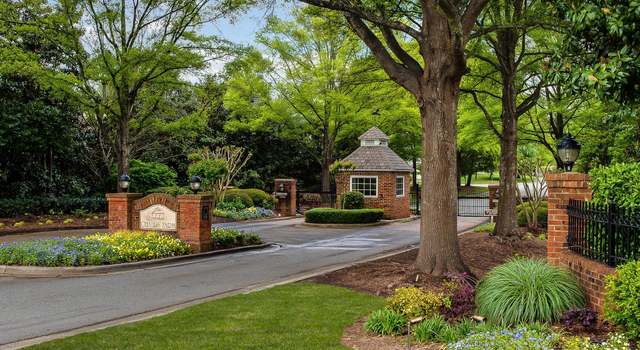 Photo of 5905 Lismore Valley Ln, Charlotte, NC 28226