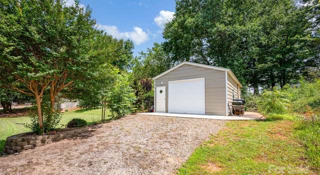 Photo of 172 Wildwood Loop, Statesville, NC 28625