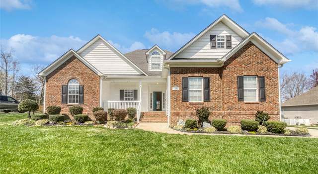 Photo of 1563 Williamsburg Dr, Rock Hill, SC 29732