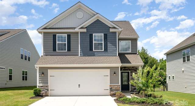 Photo of 12912 Canterbury Castle Dr, Charlotte, NC 28273