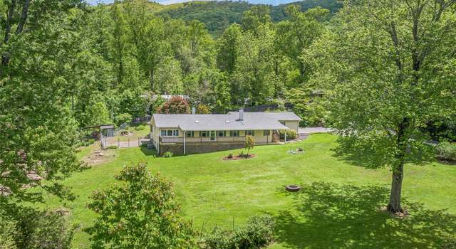 Photo of 128 Summer Haven Rd, Swannanoa, NC 28778