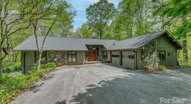 Property at 207 Kingfisher Rd, Brevard, NC 28712, 3 beds, 2.5 baths