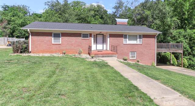 Photo of 805 Waverly Pl #16, Statesville, NC 28677