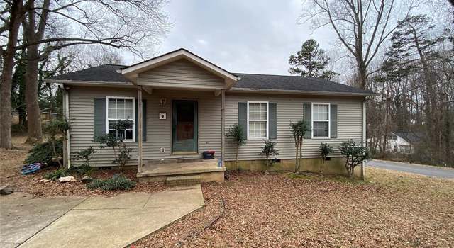 Photo of 434 8th Ave SE, Hickory, NC 28602