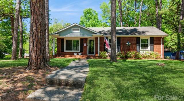 Photo of 1501 Briarfield Dr, Charlotte, NC 28205