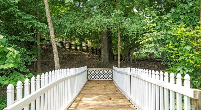 Photo of 7523 Shadowstone Dr, Charlotte, NC 28270