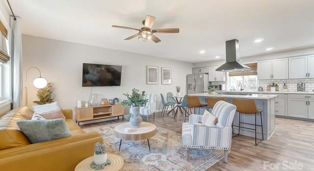 Photo of 4044 Strangford Ave, Charlotte, NC 28215